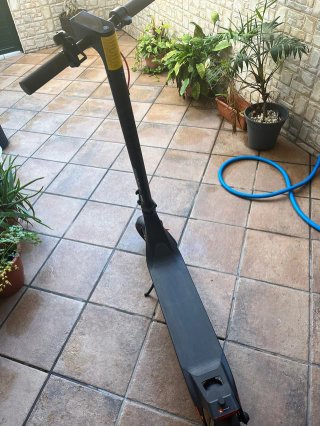 Patinete Eléctrico Negro