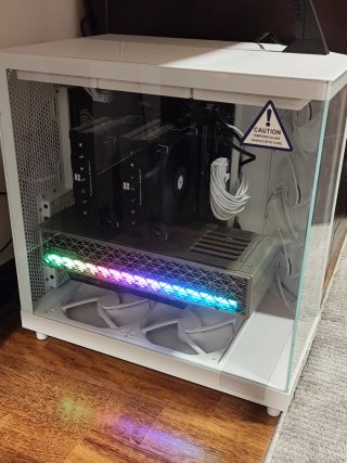 Ryzen 7800X3D RX9070XT 64GB DDR5 y 6.500GB NVME