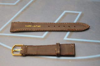19. Correa de cuero marrón chocolate.  18 mm. Años 70, stock de relojería.