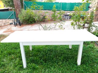 Mesa extensible STRANDTORP blanca IKEA. URGE