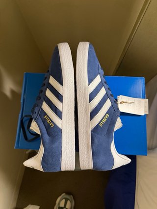 Zapatillas Adidas Gazelle Azul y Blanco