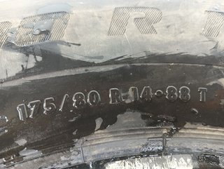 NEUMATICO 175801488T