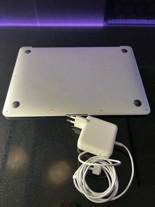 MacBook Air 13 (2017)