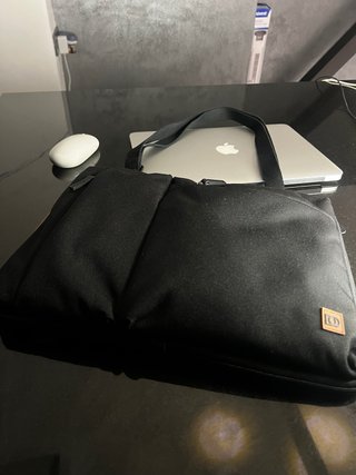 MacBook Air 13 (2017)