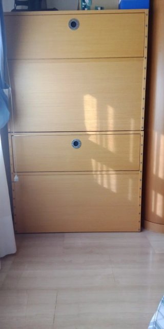 Arcón de madera de pino