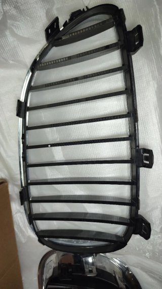 Riñones BMW E60 Cromados Rejillas M5