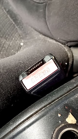 ENGANCHE CINTURON DELANTERO DERECHO Citroen C4 Sedan (2008->)