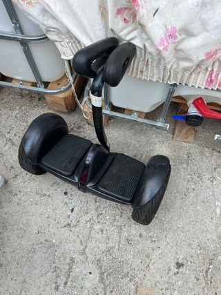 2 Patinetes Eléctricos Segway