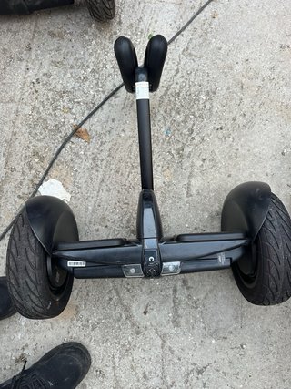 2 Patinetes Eléctricos Segway