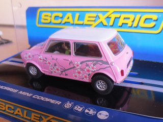 SCALEXTRIC UK C3224 MORRIS MINI COOPER TWIGGY
