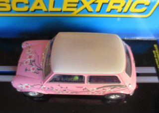 SCALEXTRIC UK C3224 MORRIS MINI COOPER TWIGGY