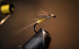 MOSCAS PARA LA PESCA DE TRUCHAS