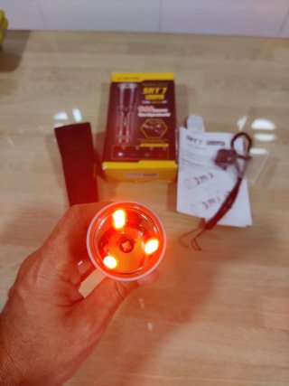 Linterna Nitecore SRT7 Revenger