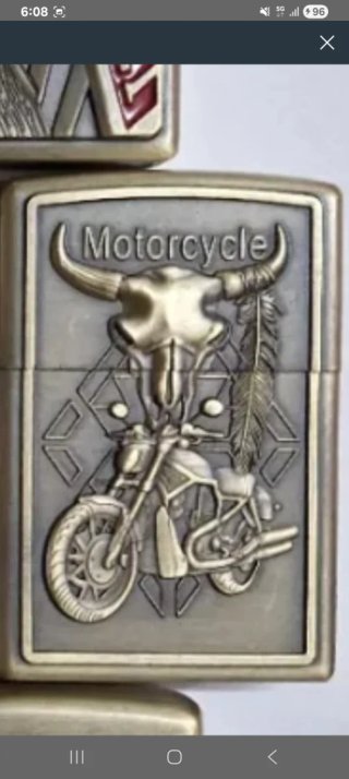 Mechero Metálico con Diseño de Moto y Calavera