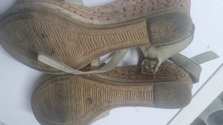 Sandalias de cuña o plataforma