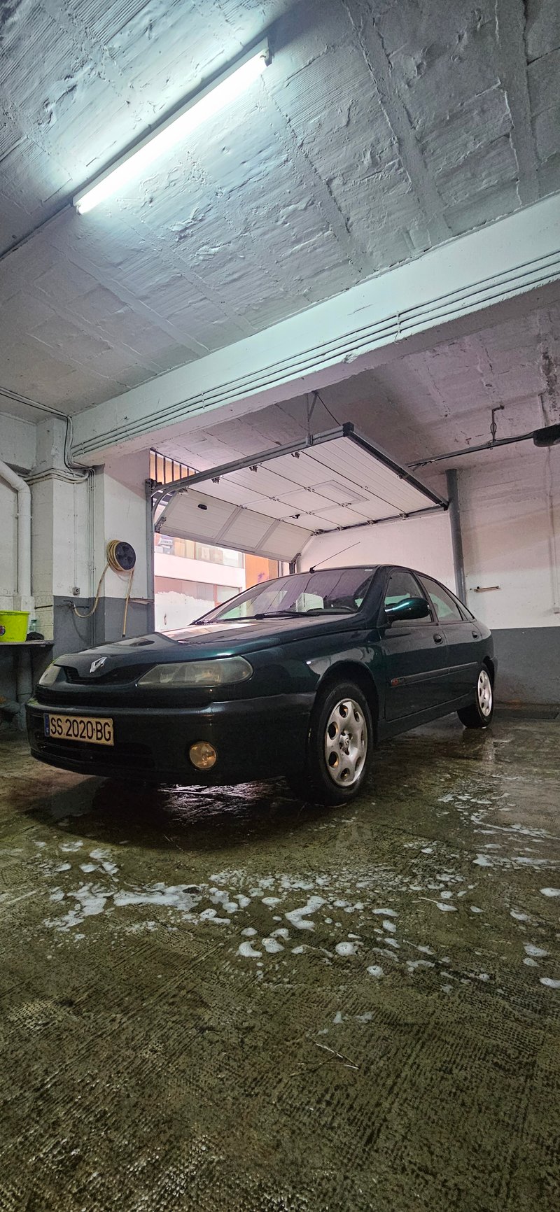 Renault Laguna 2001 - foto 1