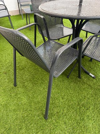 Conjunto mesa y sillas de jardín