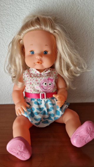 Muñeca Nenuco con ropa