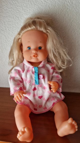 Muñeca Nenuco con ropa