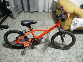 Bicicleta infantil naranja