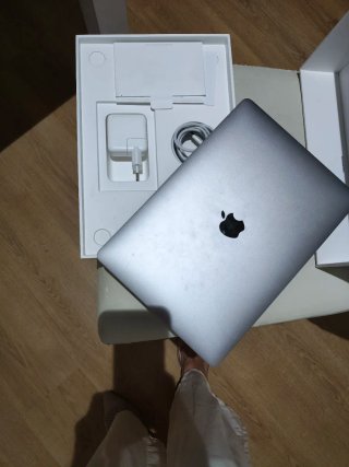 Apple MacBook Air 2020 Plata