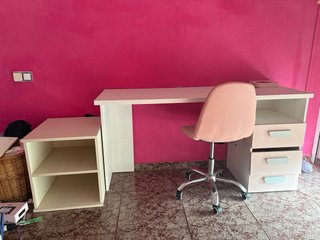 Escritorio infantil madera y plástico