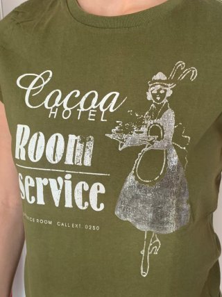 Camiseta Zara verde oliva