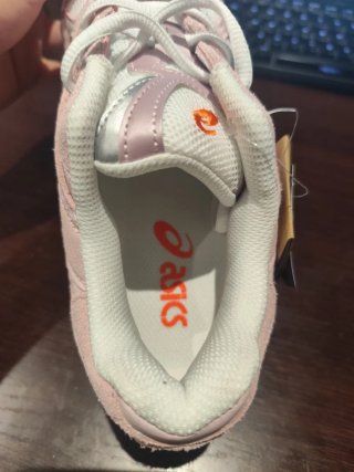 Asics Gel NYC Rosas Talla 39