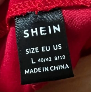 Falda pantalón roja con botones!