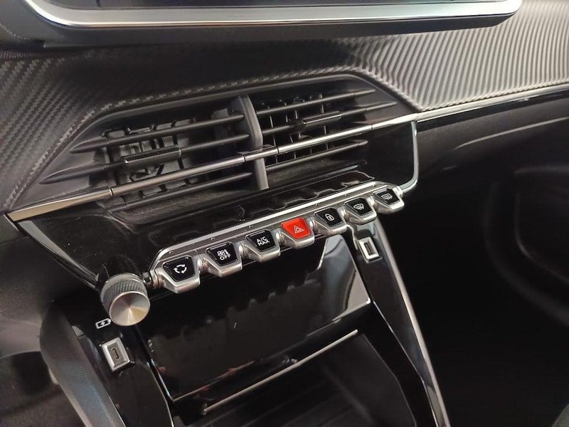 Peugeot 208 2023, foto 17