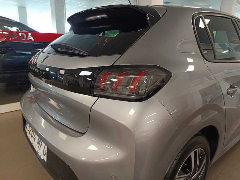 Peugeot 208 2023, foto 24