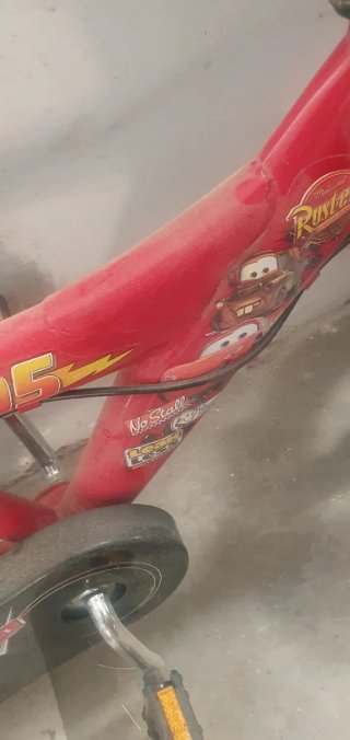 Pack Bicicleta Infantil Rayo McQueen (Cars)+Casco