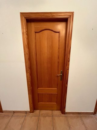 Conjunto 8 puertas Pino macizas