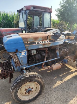 Tractor Ford 4210