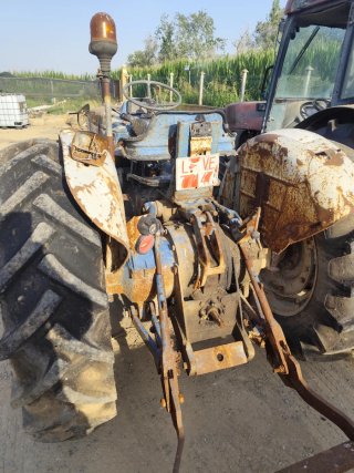 Tractor Ford 4210