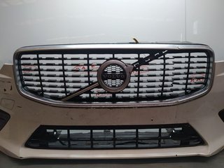 PARAGOLPES DELANTERO VOLVO XC60 Momentum 2WD