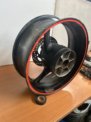 Llanta Trasera Suzuki GSXR 1000 2011