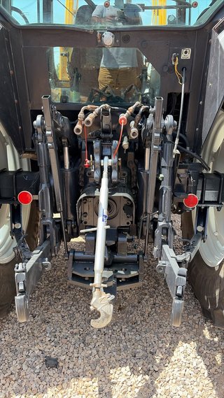 Tractor Valmet 8000 S con pala