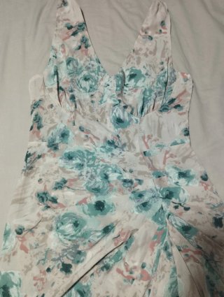 Vestido floral lila y rosa