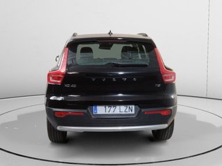 Volvo XC40 T2 Essential Auto 95 kW (129 CV)