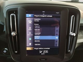 Volvo XC40 T2 Essential Auto 95 kW (129 CV)