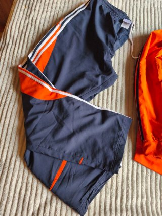 Chándal Adidas Naranja y Negro