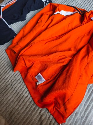 Chándal Adidas Naranja y Negro