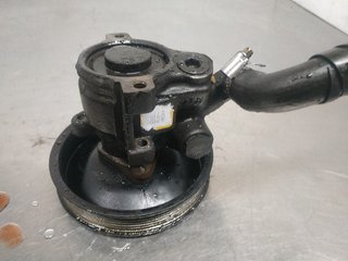 BOMBA DIRECCION FORD ESCORT BERLINA Bravo