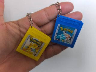 Llaveros cartucho Game Boy Pokemon