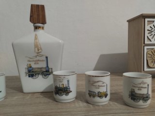 Juego Botella y Vasos Porcelana Sanbo