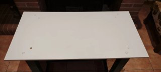 Mesa auxiliar de madera