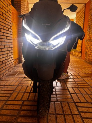 Honda PCX 125 Negra/Gris