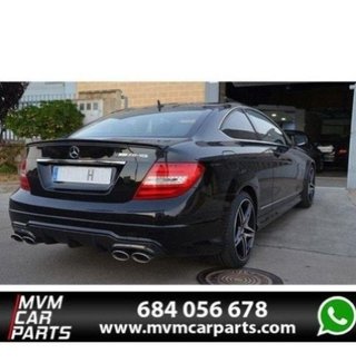 Salidas dobles de escape Mercedes tipo C63