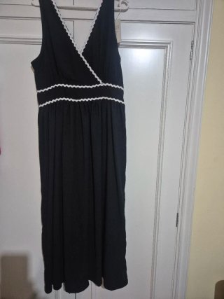 2 Vestidos de encaje sin estrenar